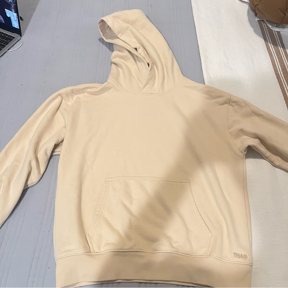 Aritzia TNA perfect fleece hoodie